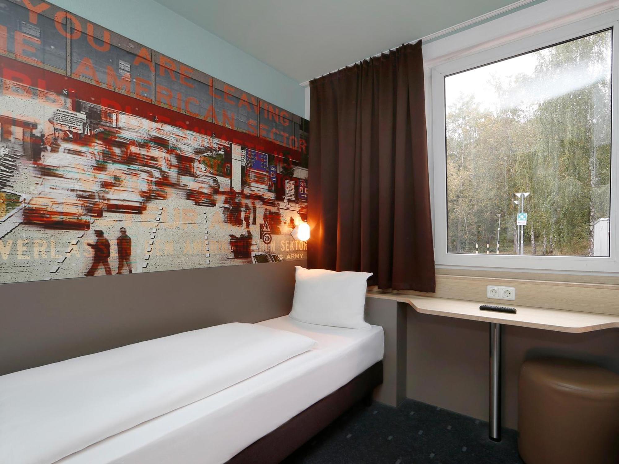 B&B Hotel Berlin-Dreilinden Kleinmachnow Exterior foto